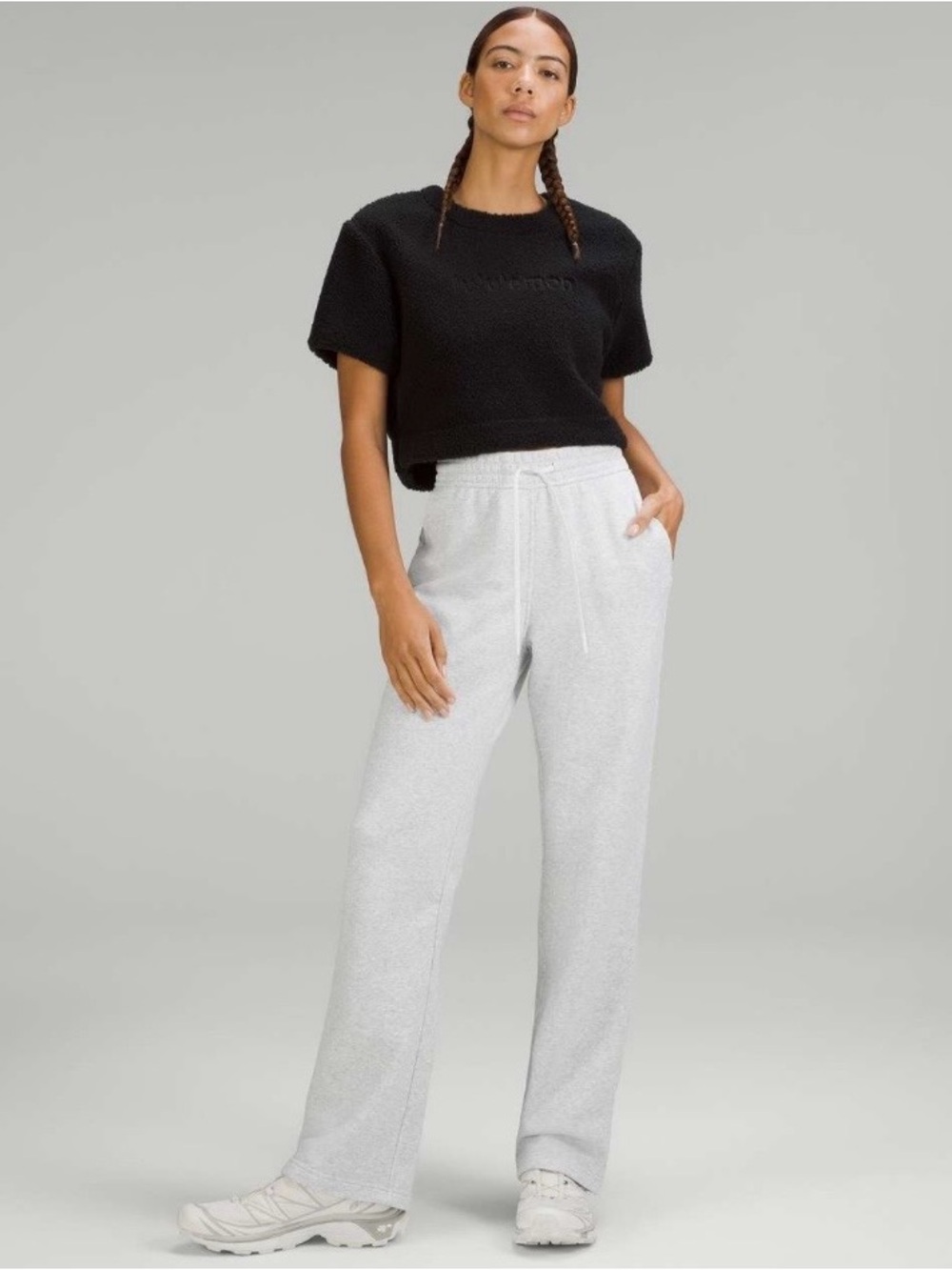 Lululemon Loungeful Straight Leg Pant
Heathered Core Ultra Light Grey size 4